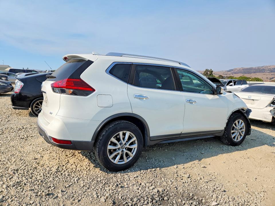 66384066 :رقم المزاد ، KNMAT2MT0HP561314 vin ، 2017 Nissan Rogue مزاد بيع