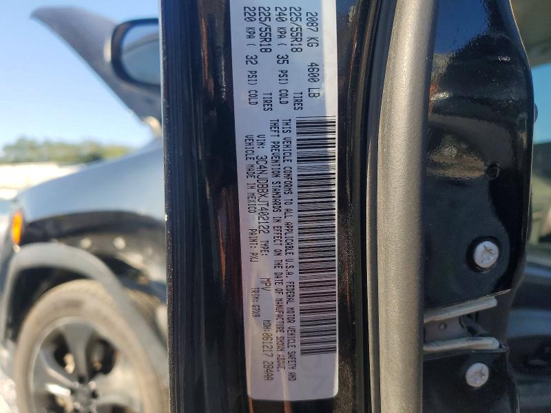 66907326 :رقم المزاد ، 3C4NJDBBXJT402122 vin ، 2018 Jeep Compass مزاد بيع