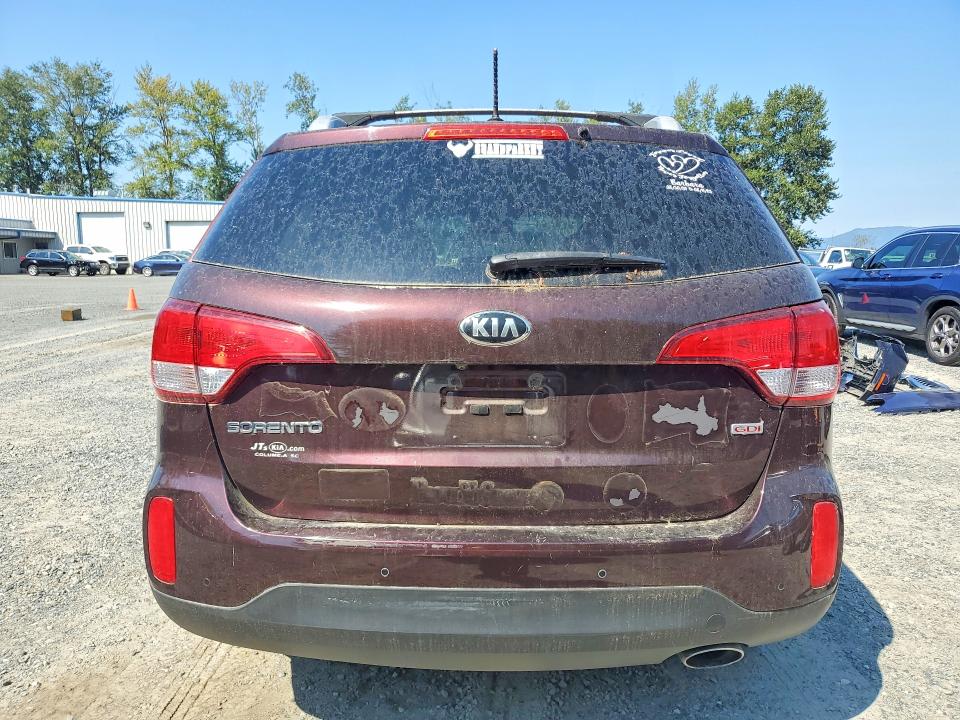 66630016 :رقم المزاد ، 5XYKT3A62FG646504 vin ، 2015 Kia Sorento مزاد بيع