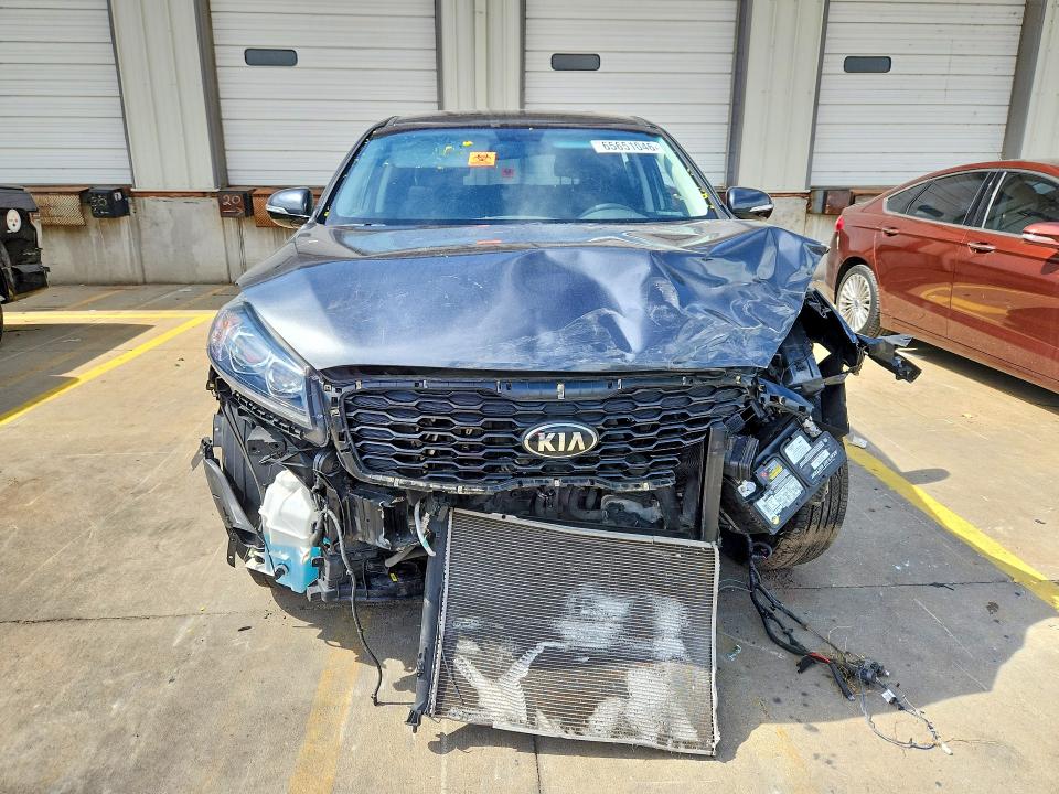 65651046 :رقم المزاد ، 5XYPG4A3XLG711875 vin ، 2020 Kia Sorento مزاد بيع