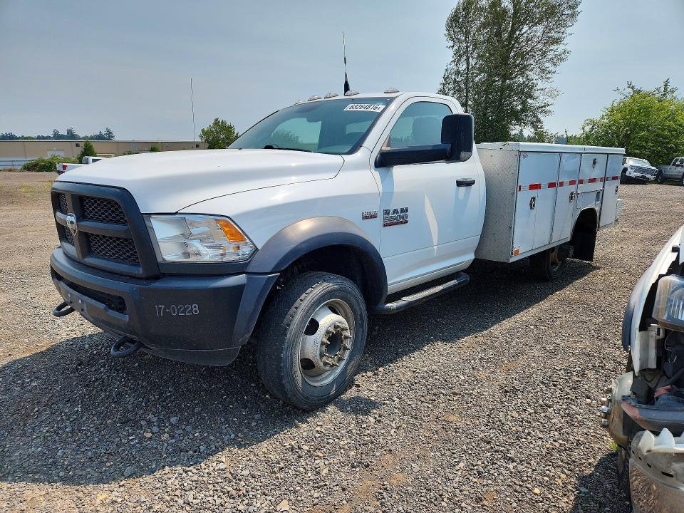 63264816 :رقم المزاد ، 3C7WRNBJ6HG604231 vin ، 2017 Ram 5500 مزاد بيع
