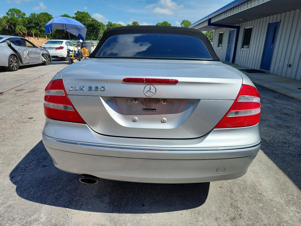 2005 Mercedes-benz Clk მანქანა იყიდება აუქციონზე, vin: WDBTK65J85F133491, აუქციონის ნომერი: 66350786