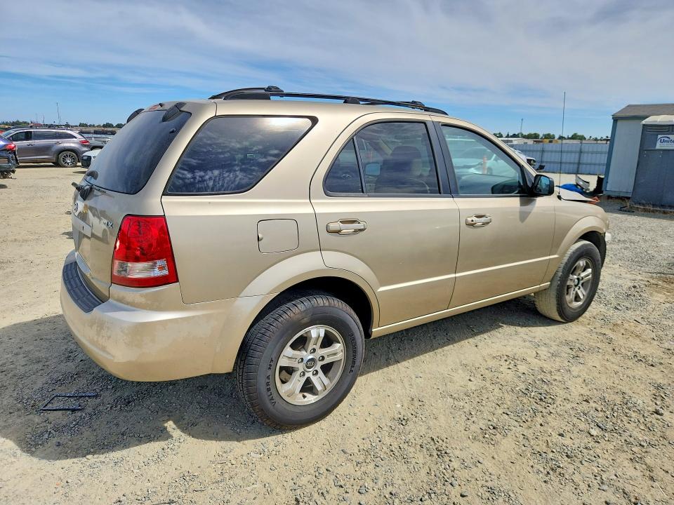 66082686 :رقم المزاد ، KNDJD733835049719 vin ، 2003 Kia Sorento مزاد بيع