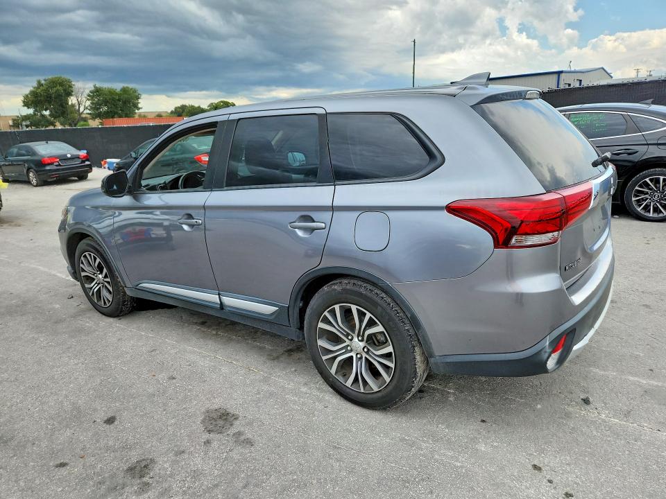 Продажа на аукционе авто 2018 Mitsubishi Outlander, vin: JA4AD2A30JZ043449, номер лота: 66074276