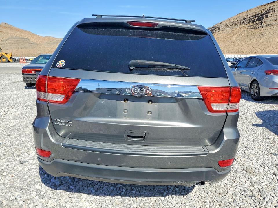 2011 Jeep Grand Cherokee მანქანა იყიდება აუქციონზე, vin: 1J4RR4GGXBC738830, აუქციონის ნომერი: 65368656