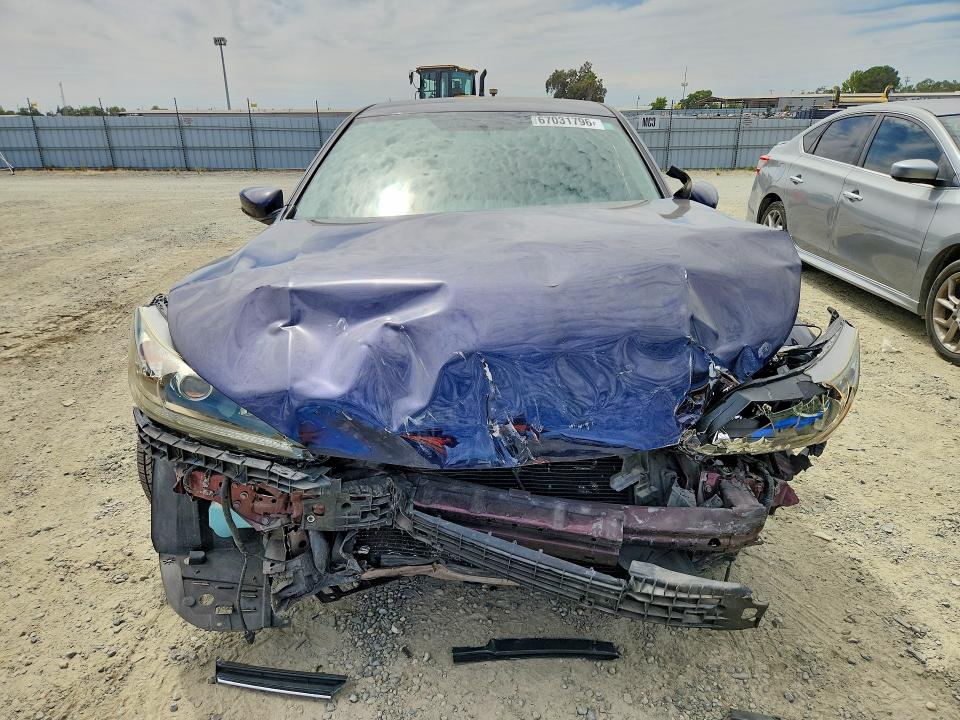 67031796 :رقم المزاد ، 1HGCR2F55FA114274 vin ، 2015 Honda Accord مزاد بيع