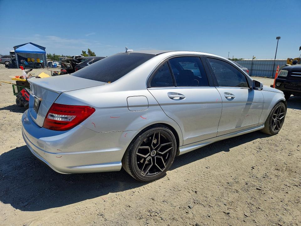 Aukcja sprzedaży 2014 Mercedes-benz C, vin: WDDGF4HB0ER305520, numer aukcji: 65121356