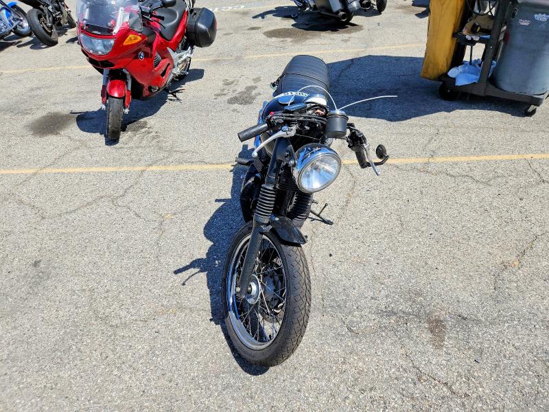 63249016 :رقم المزاد ، SMT910K16DT556572 vin ، 2013 Triumph Motorcycle Bonneville مزاد بيع