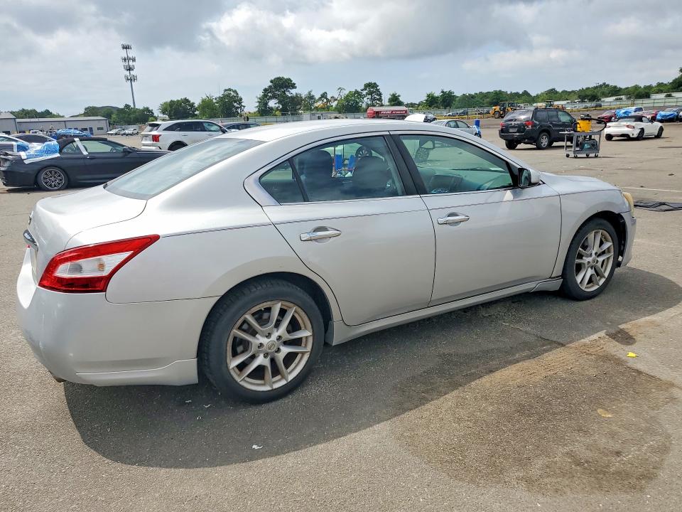 65345066 :رقم المزاد ، 1N4AA5AP2AC837722 vin ، 2010 Nissan Maxima مزاد بيع