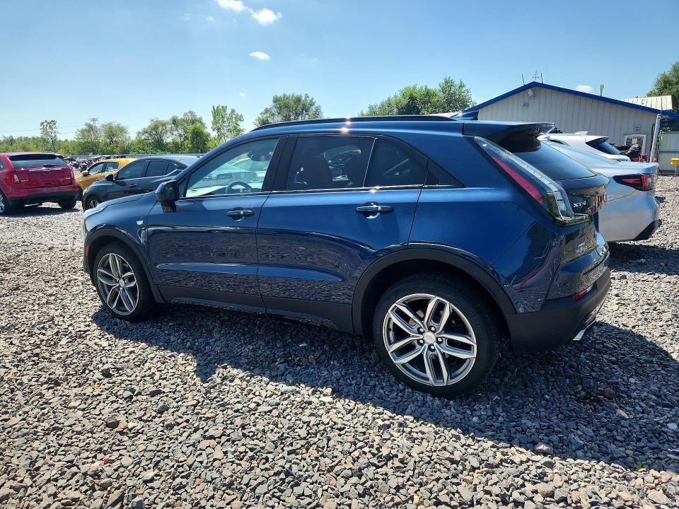 65239906 :رقم المزاد ، 1GYFZFR49LF066860 vin ، 2020 Cadillac Xt4 مزاد بيع