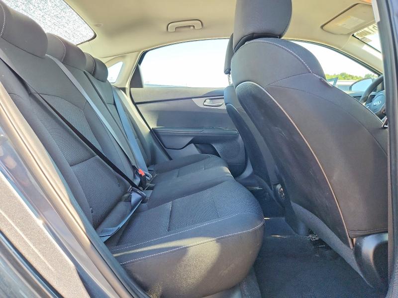 63861706 :رقم المزاد ، 3KPF24AD7LE189495 vin ، 2020 Kia Forte مزاد بيع