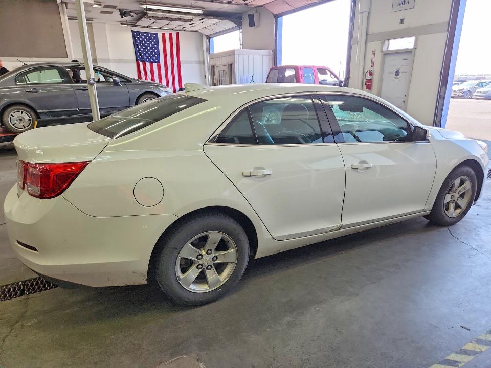 63396956 :رقم المزاد ، 1G11C5SL4FF282528 vin ، 2015 Chevrolet Malibu مزاد بيع
