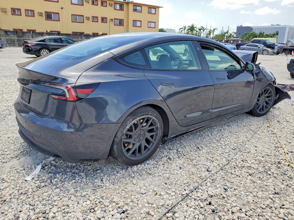 65366526 :رقم المزاد ، 5YJ3E1EA3SF027476 vin ، 2025 Tesla Model 3 مزاد بيع