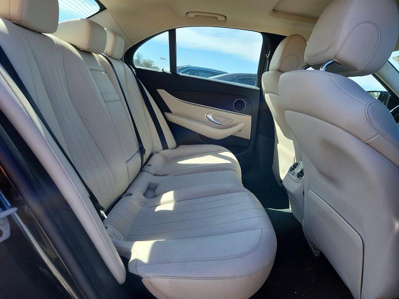 66918606 :رقم المزاد ، W1KZF8EB0MA995240 vin ، 2021 Mercedes-benz E مزاد بيع