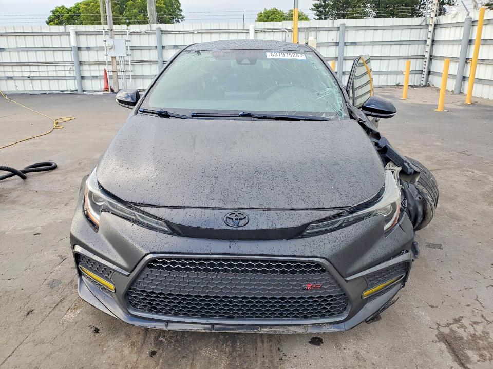 63797526 :رقم المزاد ، 5YFS4RCE9LP047708 vin ، 2020 Toyota Corolla مزاد بيع
