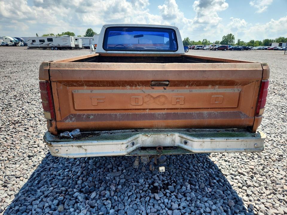 66076476 :رقم المزاد ، 1FTDF15F4CLA44539 vin ، 1982 Ford F150 مزاد بيع