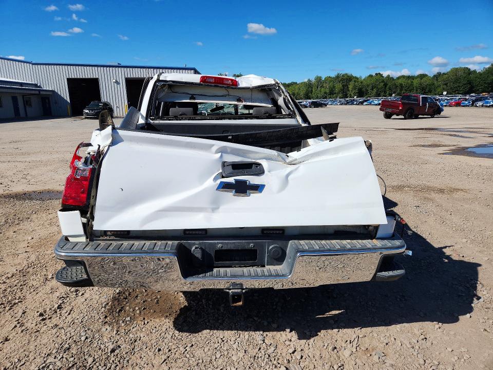 Продажа на аукционе авто 2018 Chevrolet Silverado, vin: 3GCUKREC4JG404385, номер лота: 66695946