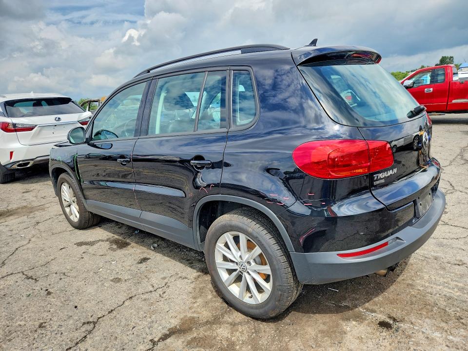 63297886 :رقم المزاد ، WVGBV7AX8HK047013 vin ، 2017 Volkswagen Tiguan مزاد بيع
