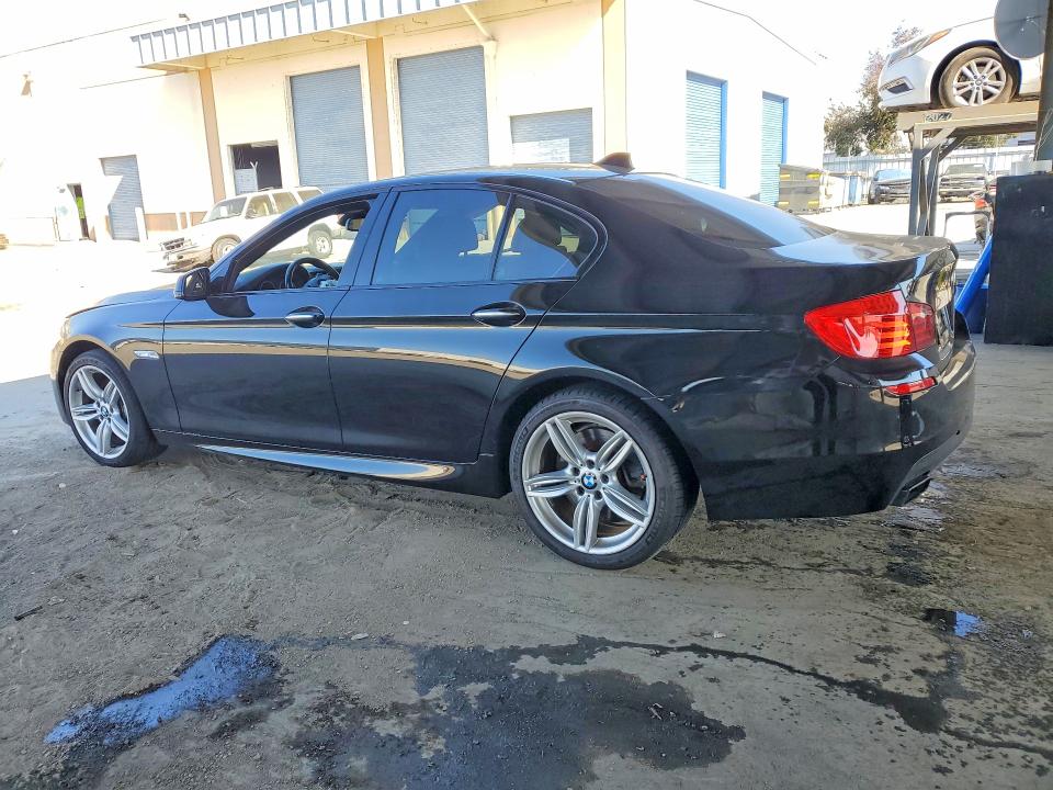 61449496 :رقم المزاد ، WBAFR9C52CDV58857 vin ، 2012 Bmw 550 مزاد بيع