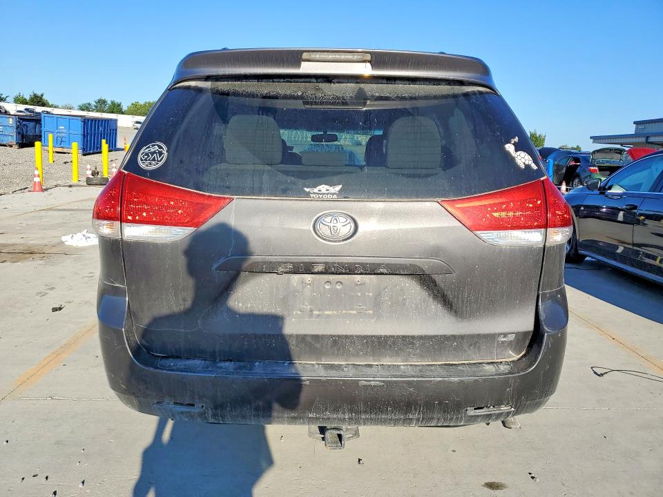 Продаж на аукціоні авто 2014 Toyota Sienna, vin: 5TDKK3DC9ES475417, номер лоту: 63348406