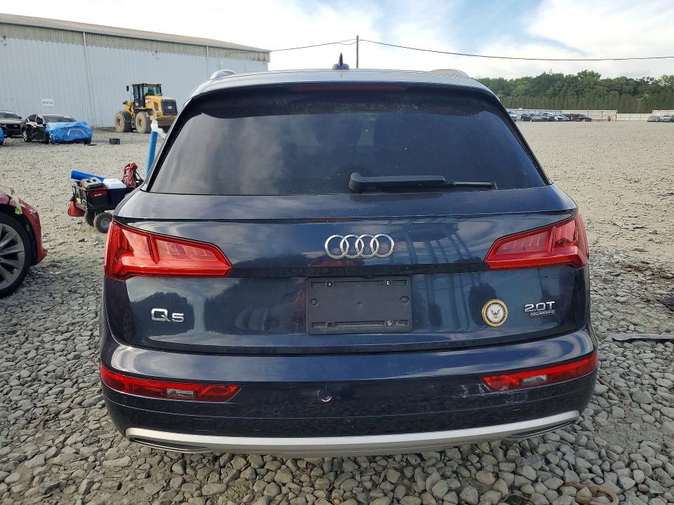 65494026 :رقم المزاد ، WA1BNAFY3J2209455 vin ، 2018 Audi Q5 مزاد بيع