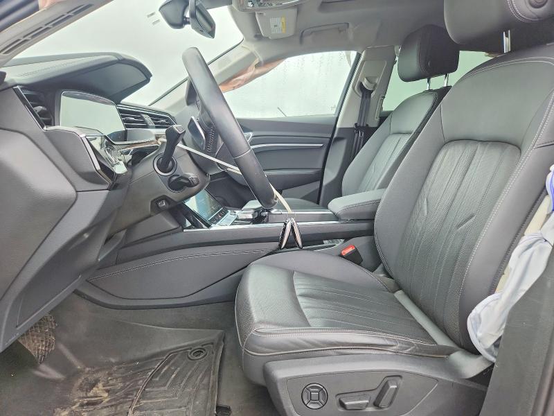 Продажа на аукционе авто 2021 Audi E-tron, vin: WA1LAAGE7MB001541, номер лота: 65941986