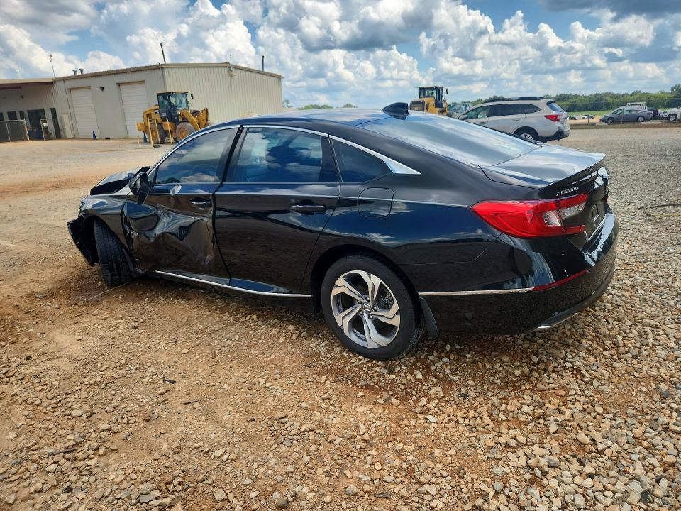 Продажа на аукционе авто 2018 Honda Accord, vin: 1HGCV1F45JA011443, номер лота: 64667356