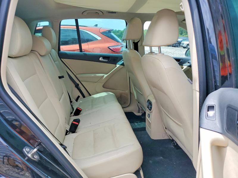 64813566 :رقم المزاد ، WVGBV7AX5GW508627 vin ، 2016 Volkswagen Tiguan مزاد بيع