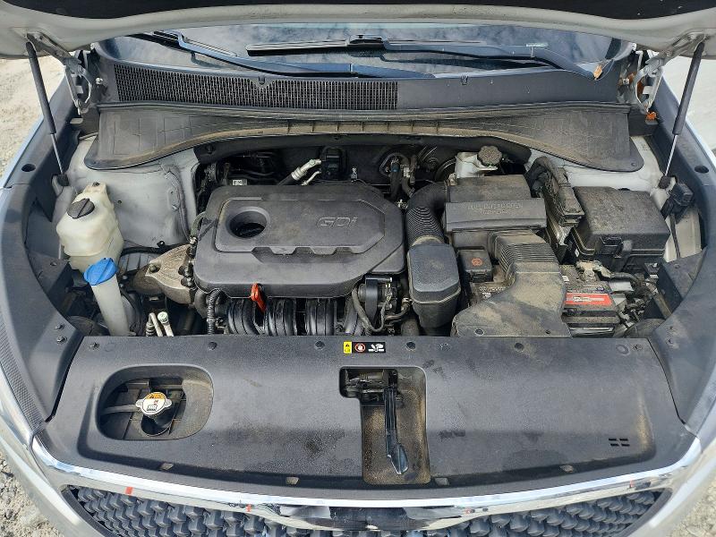 64697816 :رقم المزاد ، 5XYPG4A34GG167640 vin ، 2016 Kia Sorento مزاد بيع