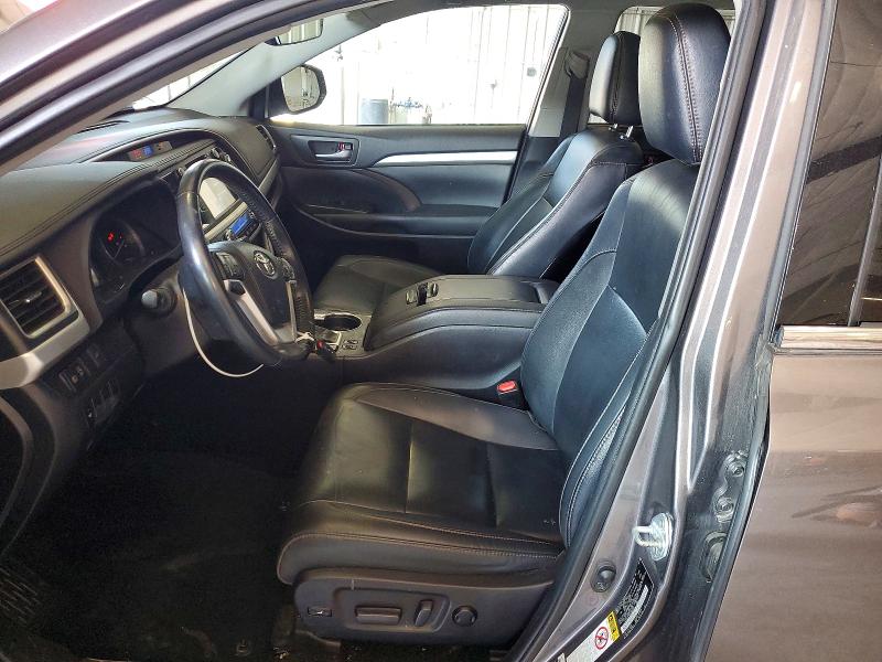 Продаж на аукціоні авто 2019 Toyota Highlander, vin: 5TDJZRFHXKS592650, номер лоту: 63300996