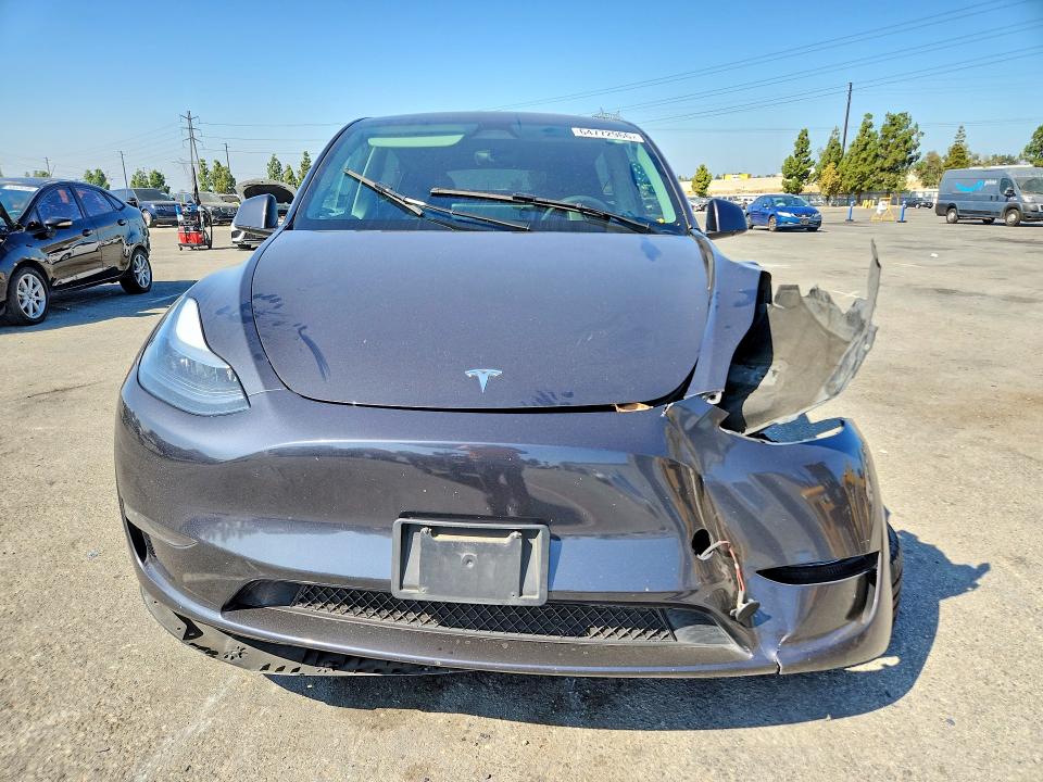 64772966 :رقم المزاد ، 7SAYGDED3SF276598 vin ، 2025 Tesla Model Y مزاد بيع