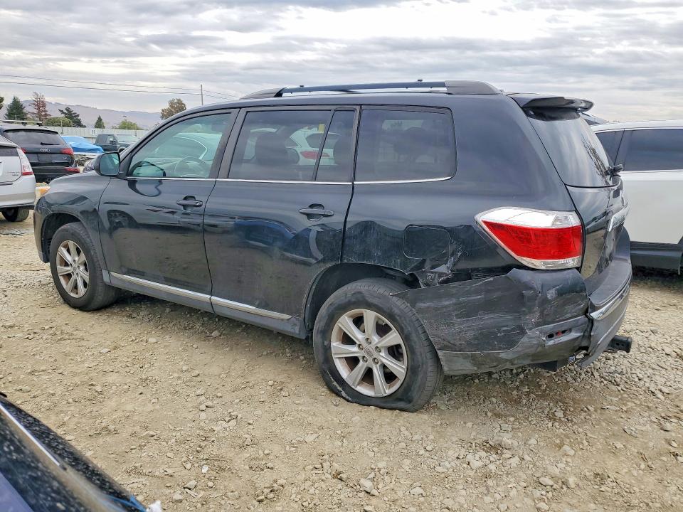 67176866 :رقم المزاد ، 5TDZK3EH2BS037679 vin ، 2011 Toyota Highlander مزاد بيع