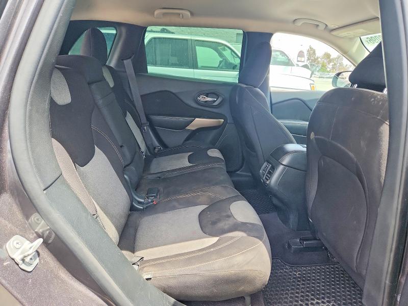 Продажа на аукционе авто 2018 Jeep Cherokee, vin: 1C4PJMCB0JD587195, номер лота: 64938096