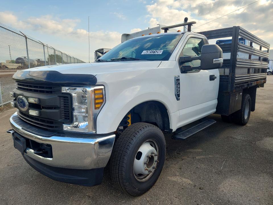 63017126 :رقم المزاد ، 1FDRF3H6XKEF23415 vin ، 2019 Ford F350 مزاد بيع