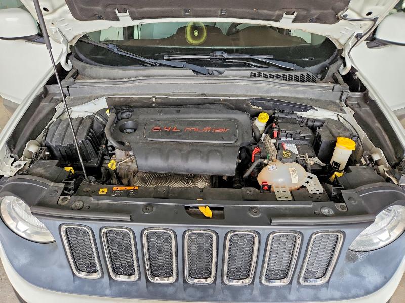 2015 Jeep Renegade მანქანა იყიდება აუქციონზე, vin: ZACCJBBT8FPC04450, აუქციონის ნომერი: 66189626