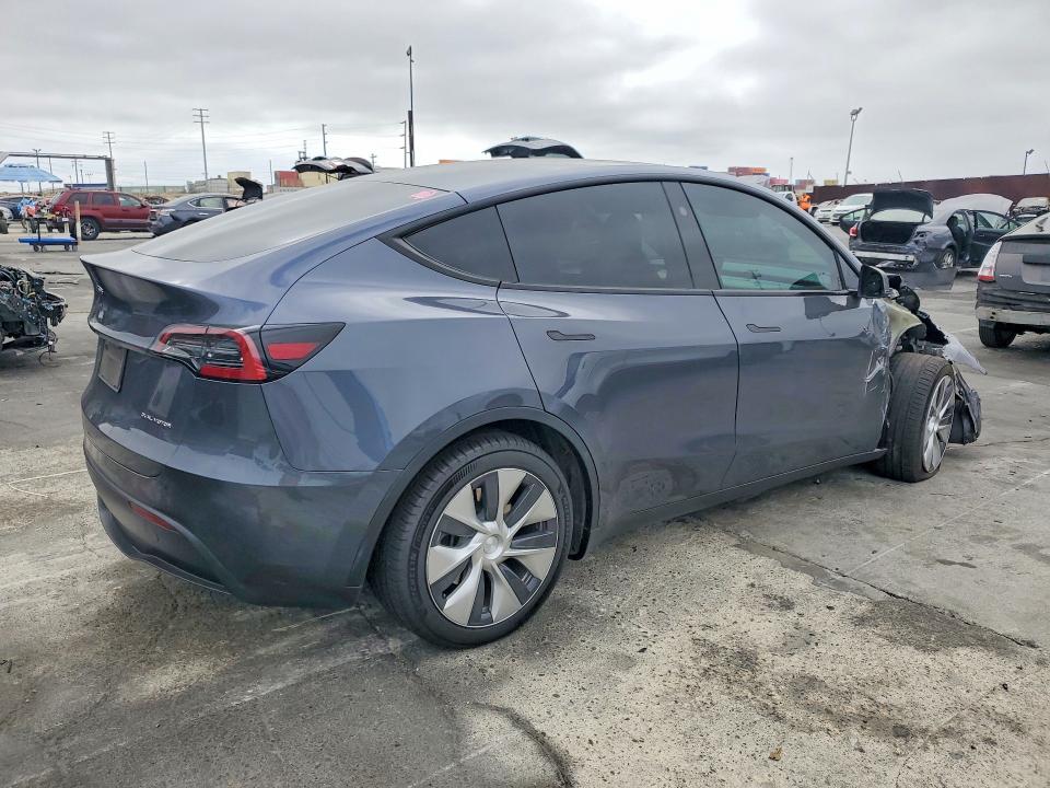 2023 Tesla Model Y მანქანა იყიდება აუქციონზე, vin: 7SAYGDEE6PF889931, აუქციონის ნომერი: 63597036