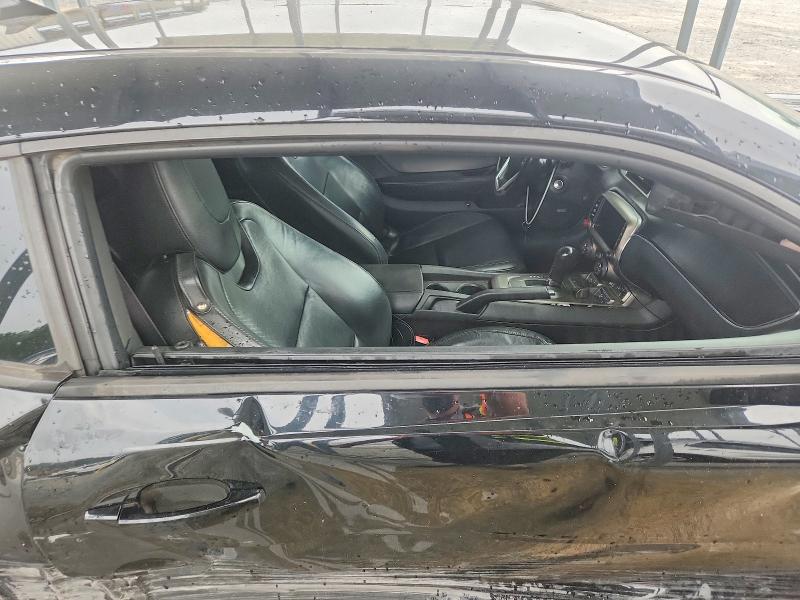 66655186 :رقم المزاد ، 2G1FF1E38F9173886 vin ، 2015 Chevrolet Camaro مزاد بيع