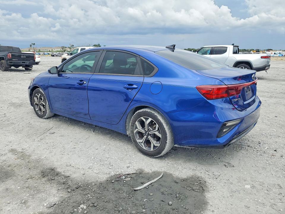 66070326 :رقم المزاد ، 3KPF24AD8ME341379 vin ، 2021 Kia Forte مزاد بيع