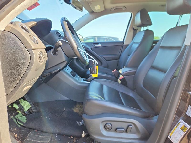 64728406 :رقم المزاد ، WVGSV7AX5HK026426 vin ، 2017 Volkswagen Tiguan مزاد بيع