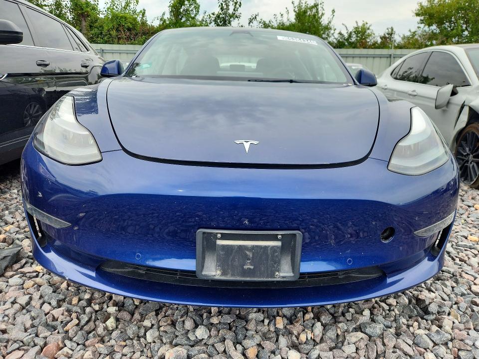 65364346 :رقم المزاد ، 5YJ3E1EA1NF371361 vin ، 2022 Tesla Model 3 مزاد بيع