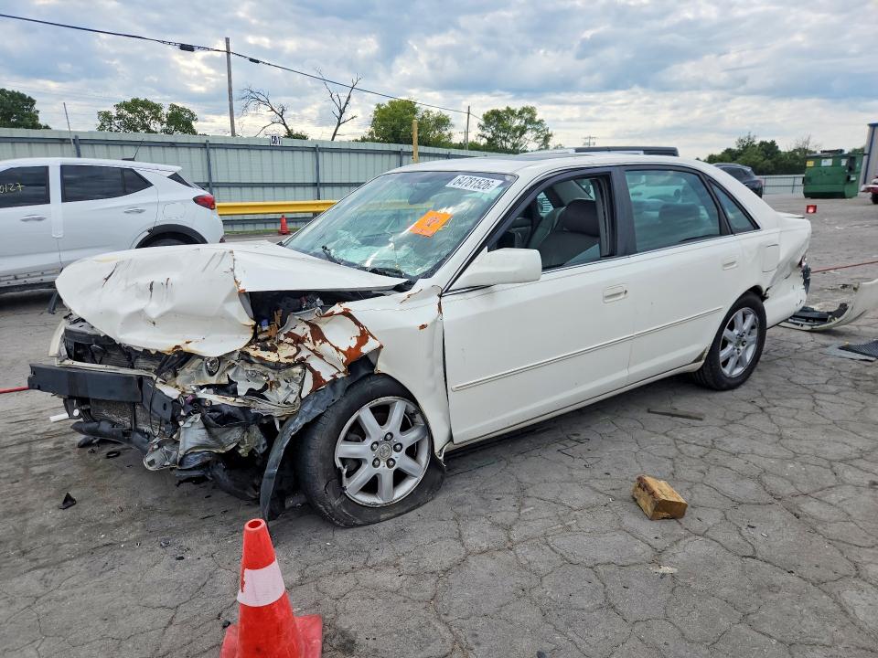2000 Toyota Avalon მანქანა იყიდება აუქციონზე, vin: 4T1BF28B4YU103818, აუქციონის ნომერი: 64781526