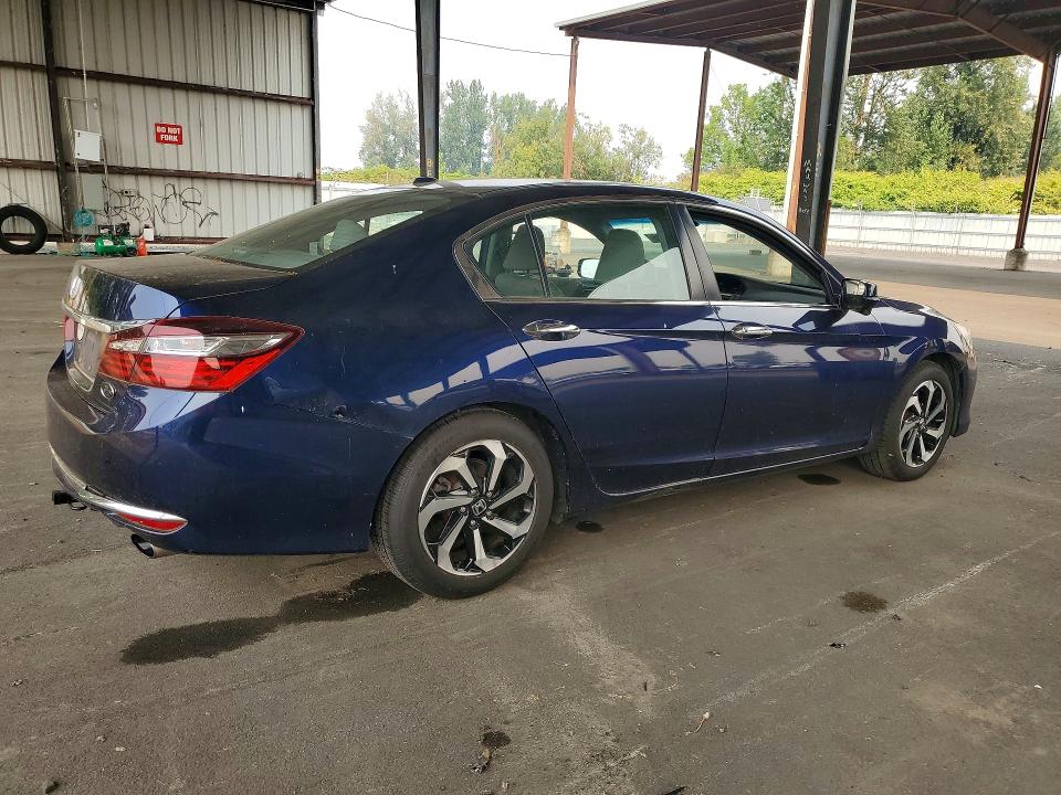 Продажа на аукционе авто 2017 Honda Accord, vin: 1HGCR2F85HA112196, номер лота: 63998716