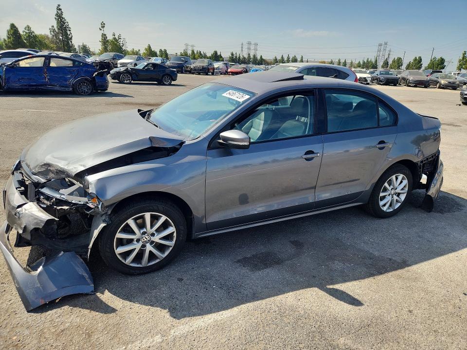 64667126 :رقم المزاد ، 3VWDZ7AJ4BM327053 vin ، 2011 Volkswagen Jetta مزاد بيع