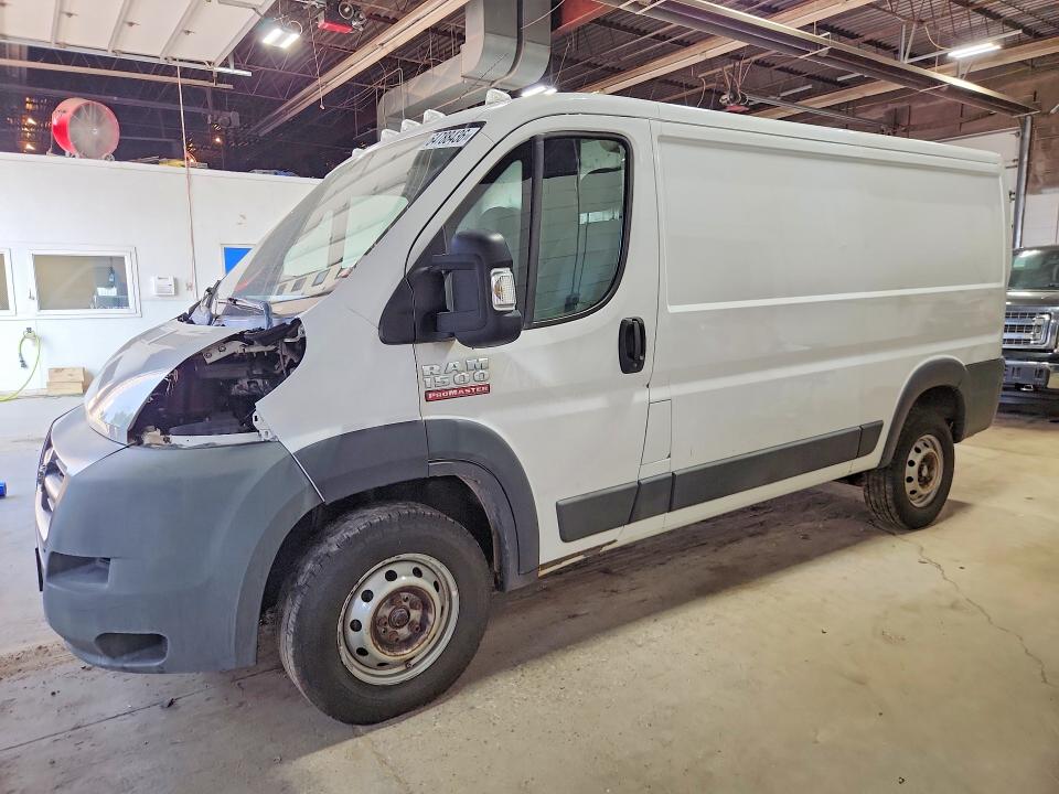 64788436 :رقم المزاد ، 3C6TRVAG2HE551374 vin ، 2017 Ram Promaster 1500 مزاد بيع