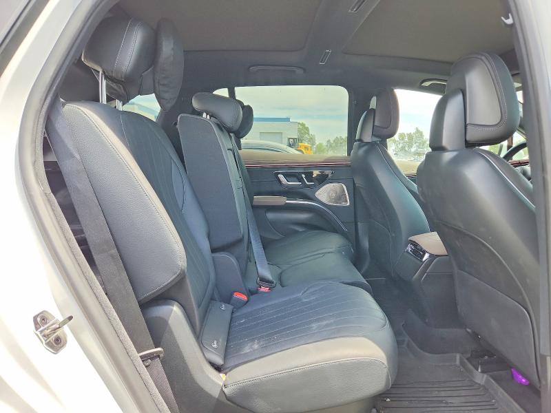64824526 :رقم المزاد ، 4JGDM4EBXPA025995 vin ، 2023 Mercedes-benz Eqs Suv مزاد بيع