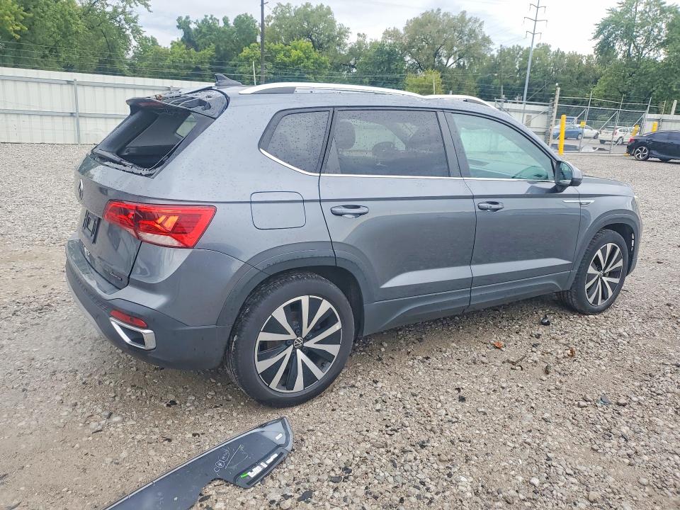 2022 Volkswagen Taos მანქანა იყიდება აუქციონზე, vin: 3VV2X7B27NM045728, აუქციონის ნომერი: 66020416