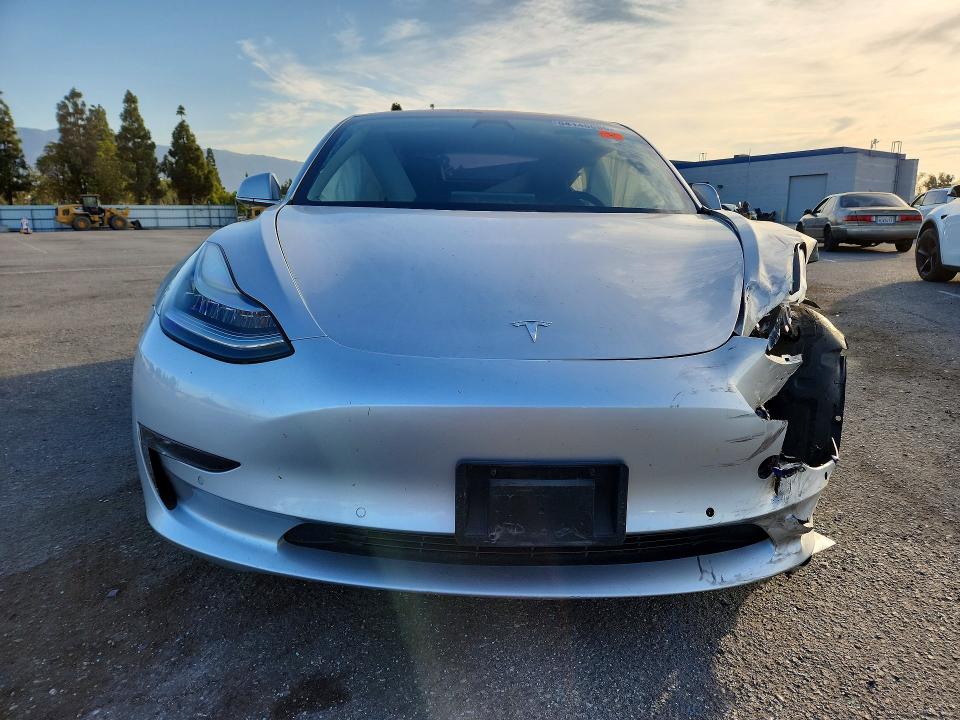 Auction sale of the 2018 Tesla Model 3, vin: 5YJ3E1EA9JF053451, lot number: 64148086