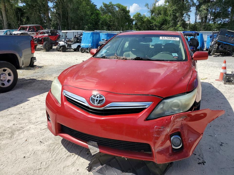 2011 Toyota Camry მანქანა იყიდება აუქციონზე, vin: 4T1BB3EK8BU129724, აუქციონის ნომერი: 64766636