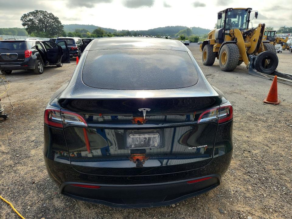 63621196 :رقم المزاد ، 7SAYGDEE1PF884264 vin ، 2023 Tesla Model Y مزاد بيع