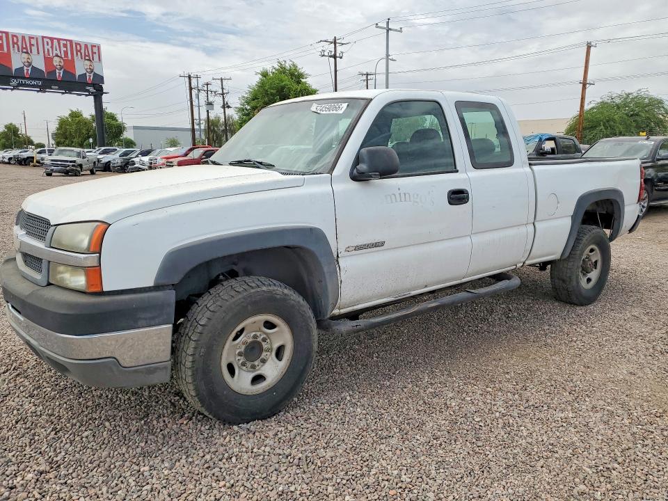 57459066 :رقم المزاد ، 1GCHC29UX4E382459 vin ، 2004 Chevrolet Silverado مزاد بيع